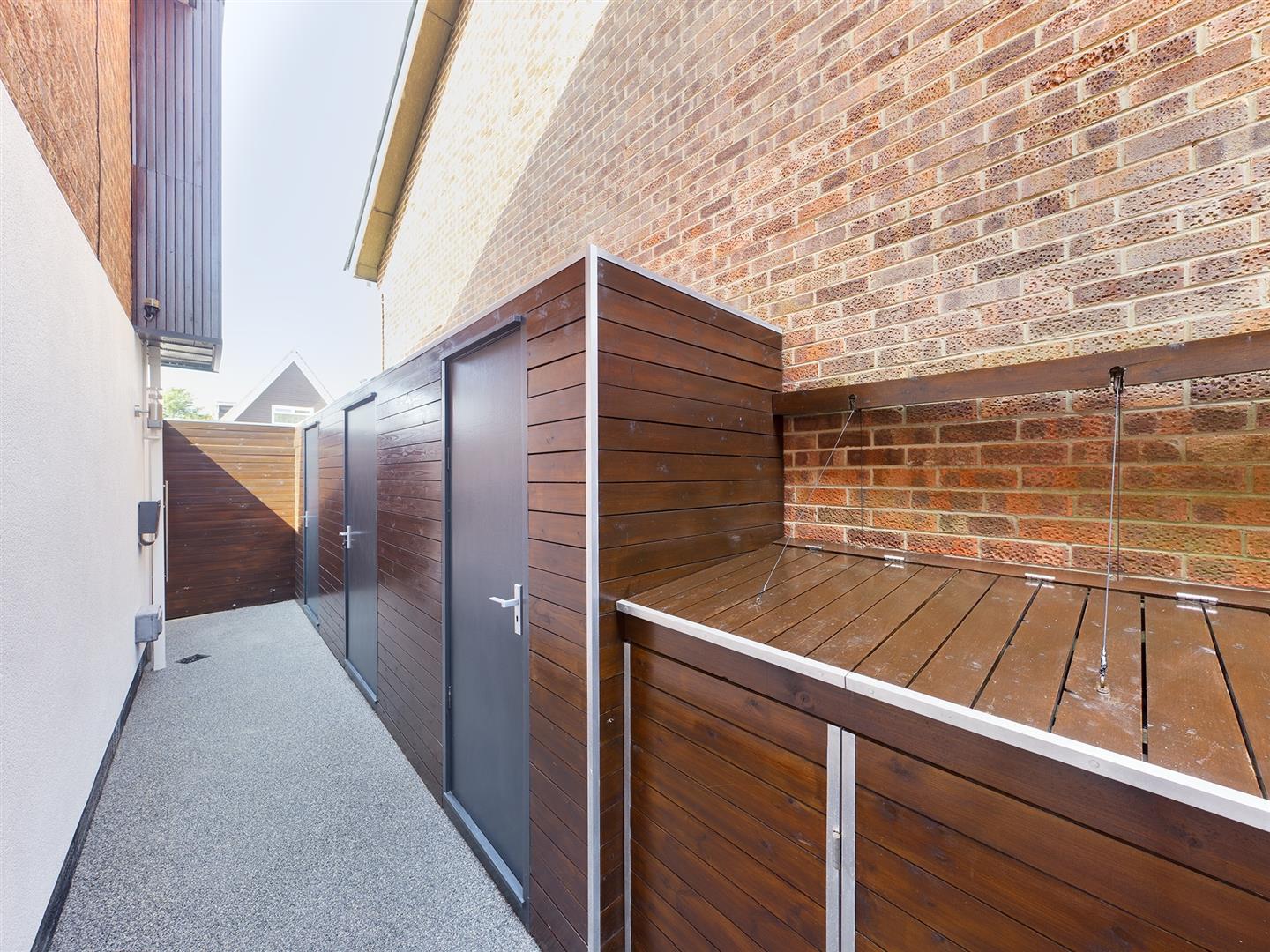 Viking Road, Bridlington Belts Estate Agents